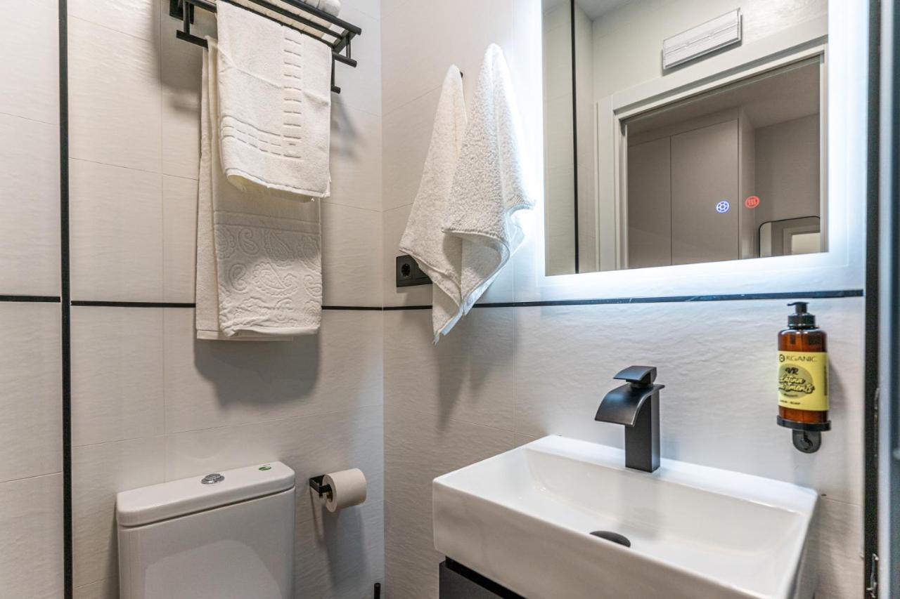 Vr Latina Apartments Madrid Eksteriør bilde