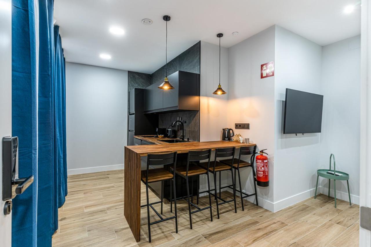 Vr Latina Apartments Madrid Eksteriør bilde